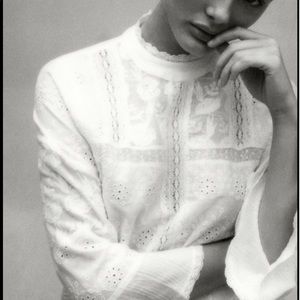 Zara beautiful embroidered blouse
